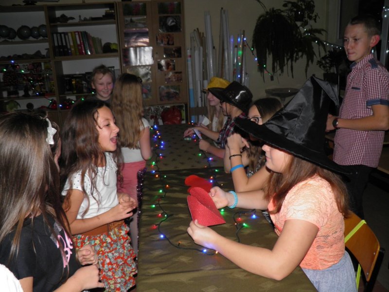 Zabawa andrzejkowo - integracyjna SP